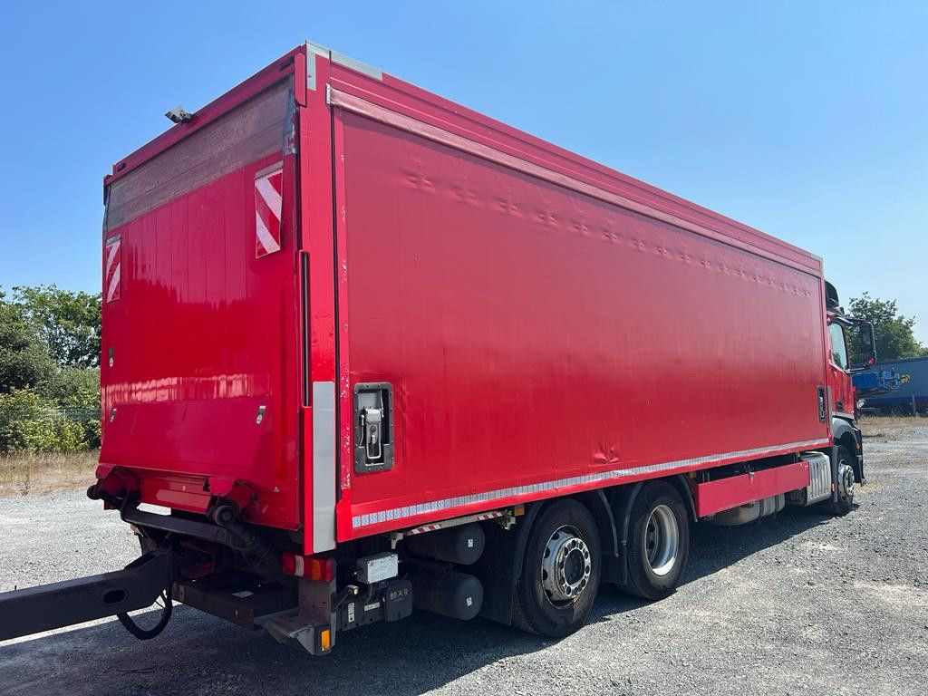 Mercedes-Benz Antos 2540 L 6x2 Pritsche LBW Getränke 8,2m, 2to - Camion à rideaux coulissants: photos 4 Mercedes-Benz Antos 2540 L 6x2 Pritsche LBW Getränke 8,2m, 2to - Camion à rideaux coulissants: photos 4