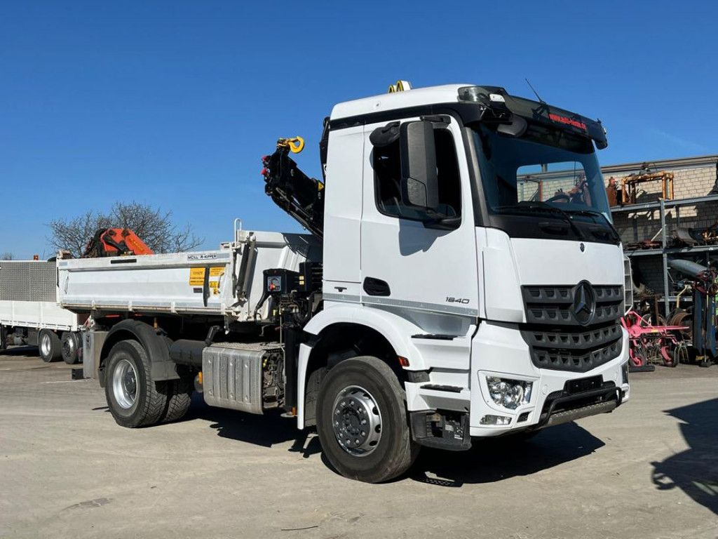 Mercedes-Benz Arocs 1840 K 2-Achs Kipper Kran Funk - Camion benne, Camion grue: photos 2 Mercedes-Benz Arocs 1840 K 2-Achs Kipper Kran Funk - Camion benne, Camion grue: photos 2