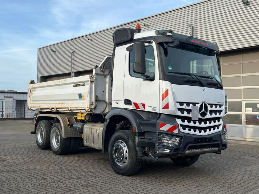 Mercedes-Benz Arocs 3-Achs Kipper 2645 K 6x4 Meiller Bordmatik - Camion benne: photos 3 Mercedes-Benz Arocs 3-Achs Kipper 2645 K 6x4 Meiller Bordmatik - Camion benne: photos 3