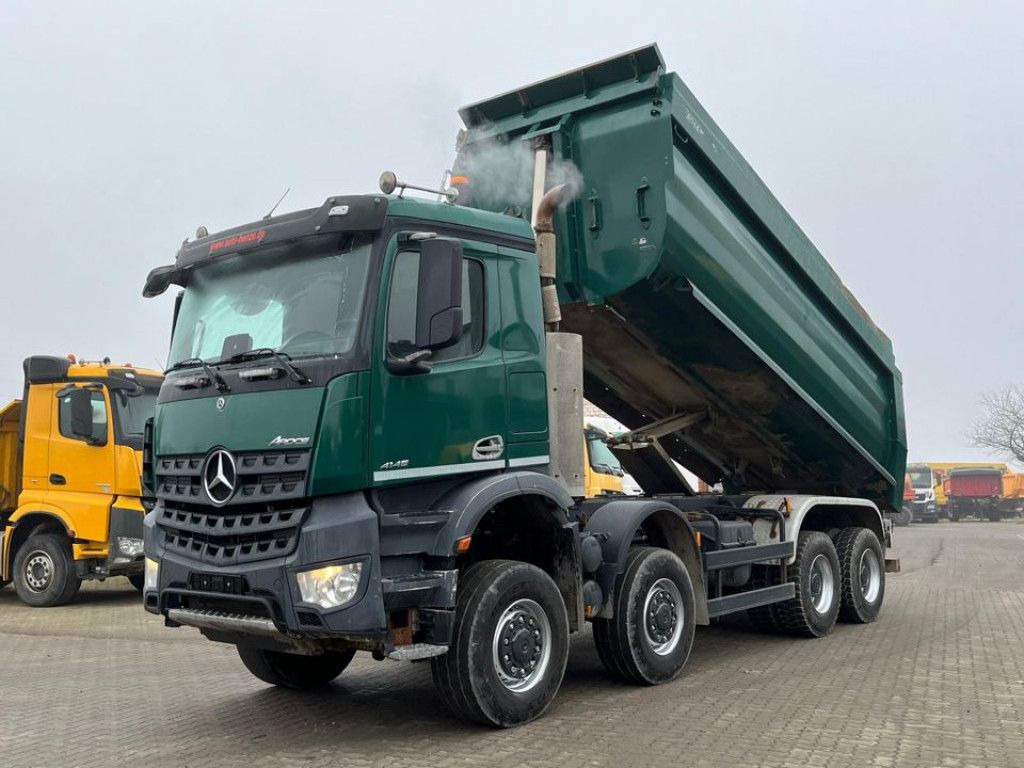 Mercedes-Benz Arocs 4145 8x8 4 Achs Muldenkipper Meiller - Camion benne: photos 1 Mercedes-Benz Arocs 4145 8x8 4 Achs Muldenkipper Meiller - Camion benne: photos 1