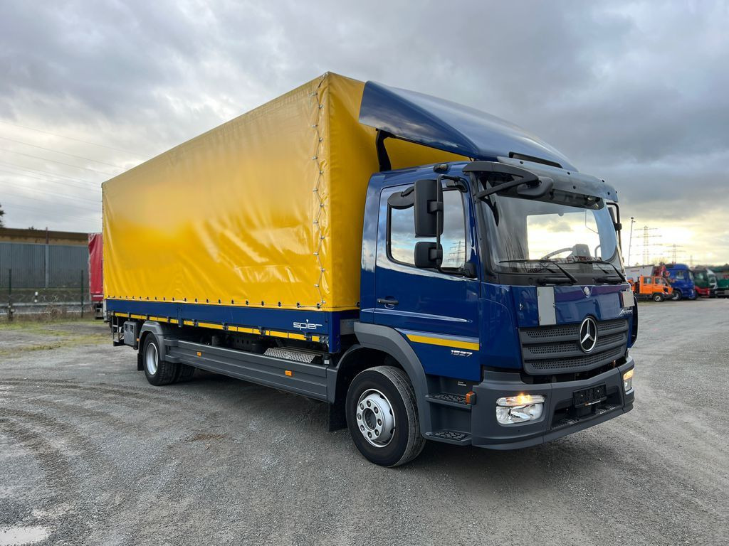 Mercedes-Benz Atego 1527 L Pritsche LBW LBW 1.5 to - Camion à rideaux coulissants: photos 2 Mercedes-Benz Atego 1527 L Pritsche LBW LBW 1.5 to - Camion à rideaux coulissants: photos 2