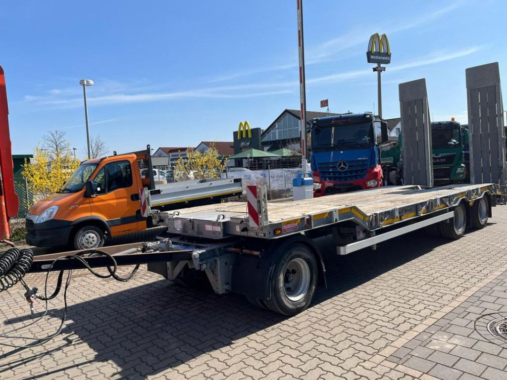Müller-Mitteltal Tiefladeanhänger T 3 Profi 30,0 Tiefladeranhänge - Remorque porte-engin surbaissée: photos 3 Müller-Mitteltal Tiefladeanhänger T 3 Profi 30,0 Tiefladeranhänge - Remorque porte-engin surbaissée: photos 3