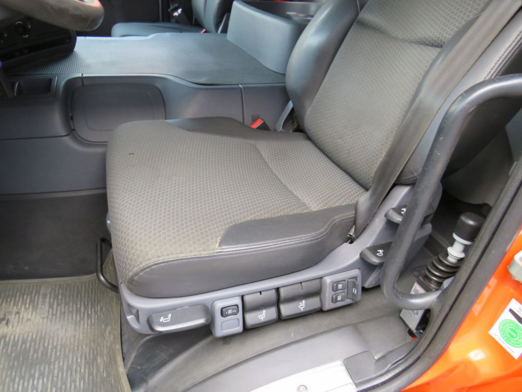 SCANIA (S) P 410 4x2 2-Achs Kipper Meiller Bordmatik - Camion benne: photos 2 SCANIA (S) P 410 4x2 2-Achs Kipper Meiller Bordmatik - Camion benne: photos 2