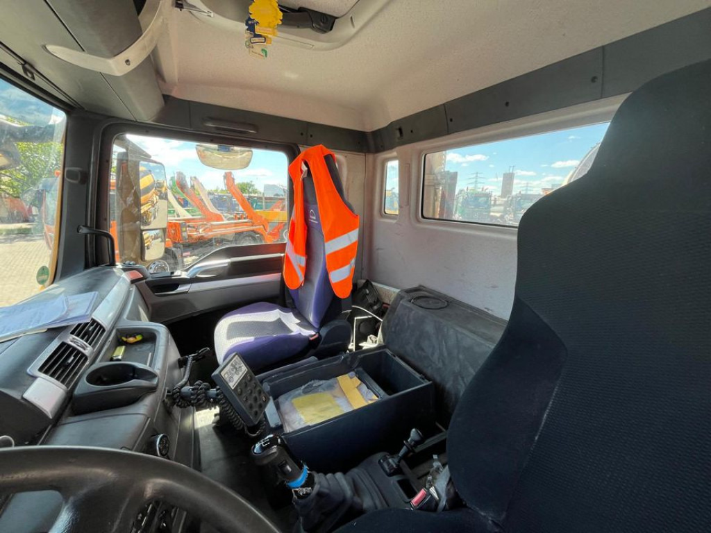 MAN TG-S 18.440 4x4 H BLS SZM Komplettpreis mit Betonauflieger - Tracteur routier: photos 2 MAN TG-S 18.440 4x4 H BLS SZM Komplettpreis mit Betonauflieger - Tracteur routier: photos 2