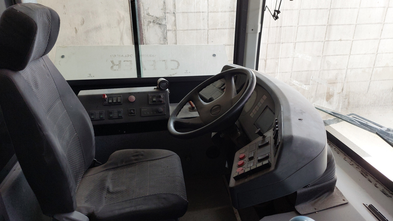 Iveco Noge Aertour Aircraft Passenger Bus - Bus de l'aéroport: photos 3 Iveco Noge Aertour Aircraft Passenger Bus - Bus de l'aéroport: photos 3