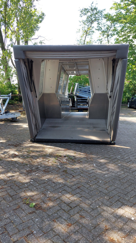 Passenger Stair SPS PTC-15 - Escalier d'embarquement: photos 2 Passenger Stair SPS PTC-15 - Escalier d'embarquement: photos 2