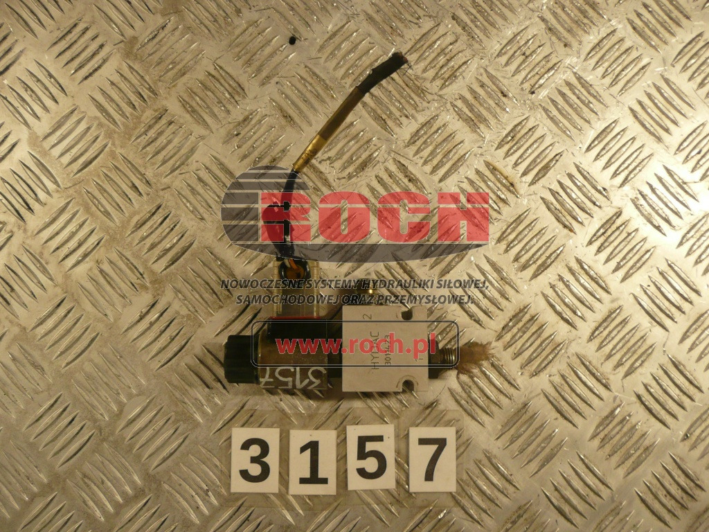 HYDAC 3011423 + CEWKA - Valve hydraulique: photos 1 HYDAC 3011423 + CEWKA - Valve hydraulique: photos 1