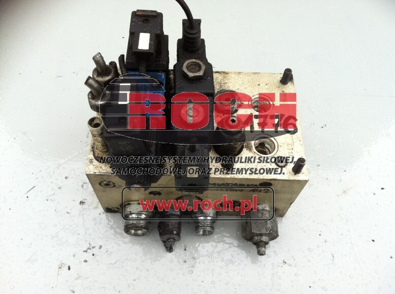 JOHNSTON 75755/1...DXP21984-01D 1878..0747 MR36843 + LC L5410A2010B0100 + CEWKI 12VDC - Valve hydraulique pour Balayeuse de voirie: photos 1 JOHNSTON 75755/1...DXP21984-01D 1878..0747 MR36843 + LC L5410A2010B0100 + CEWKI 12VDC - Valve hydraulique pour Balayeuse de voirie: photos 1