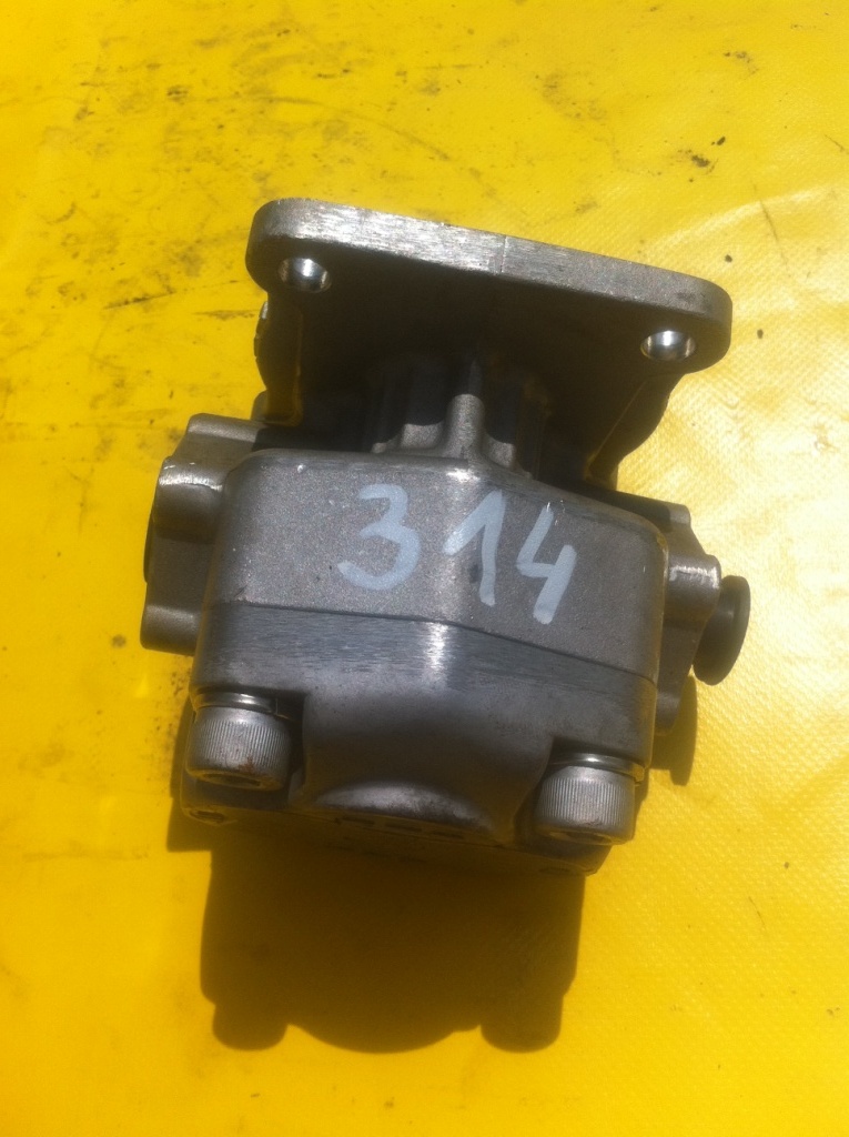 KAYABA KYB KP0553AMMM5ICKKP05 - Pompe hydraulique pour Engins de chantier: photos 1 KAYABA KYB KP0553AMMM5ICKKP05 - Pompe hydraulique pour Engins de chantier: photos 1