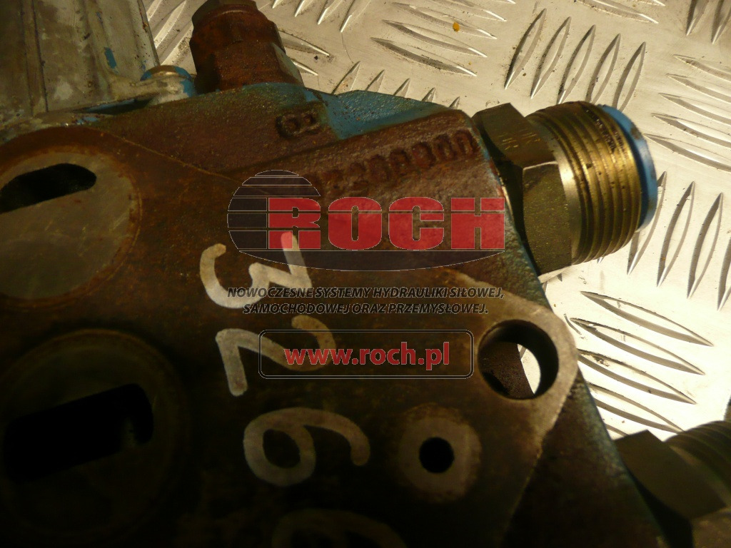 REXROTH 07260800 - 1 SEKCYJNY + ZAWÓR CIŚNIENIOWY - Valve hydraulique: photos 2 REXROTH 07260800 - 1 SEKCYJNY + ZAWÓR CIŚNIENIOWY - Valve hydraulique: photos 2