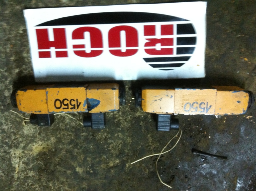 VICKERS DG4V-3-6C HMU H7 60 EN5 - 1 SEKCYJNY + CEWKI - Valve hydraulique pour Engins de chantier: photos 1 VICKERS DG4V-3-6C HMU H7 60 EN5 - 1 SEKCYJNY + CEWKI - Valve hydraulique pour Engins de chantier: photos 1