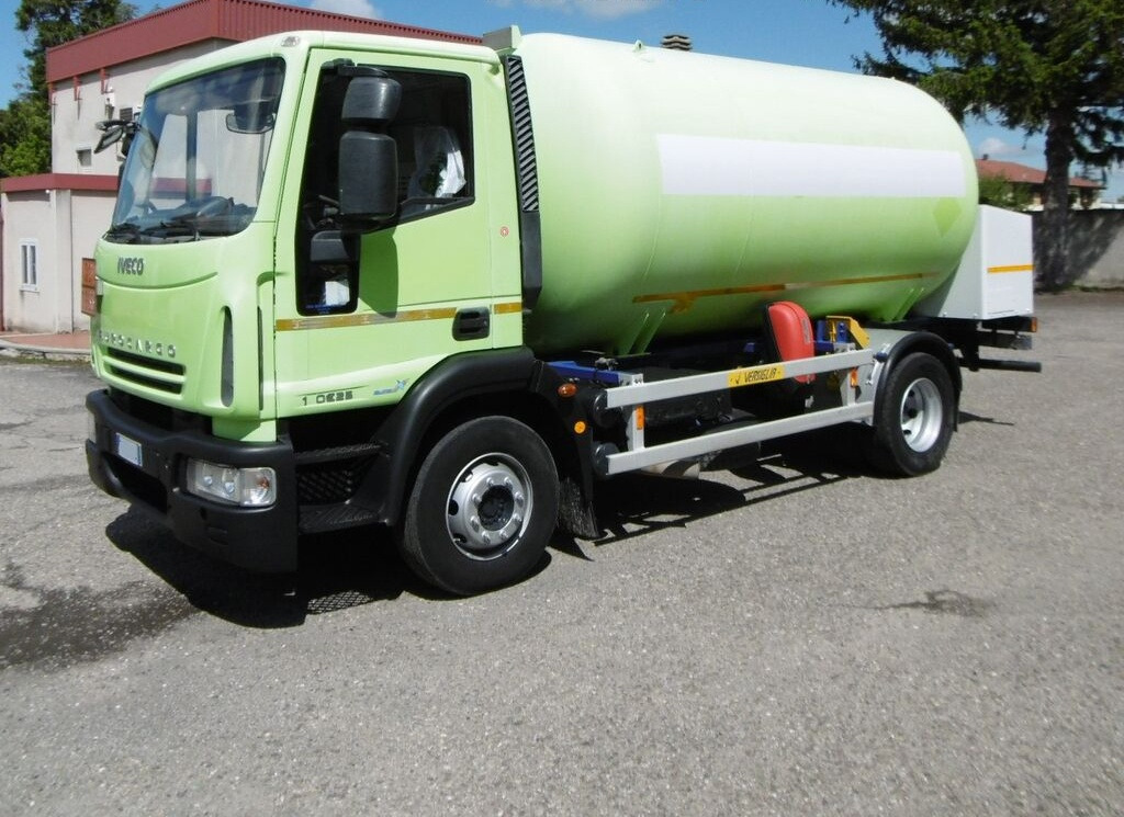 IVECO LPG GAS Tank - Camion citerne: photos 2 IVECO LPG GAS Tank - Camion citerne: photos 2