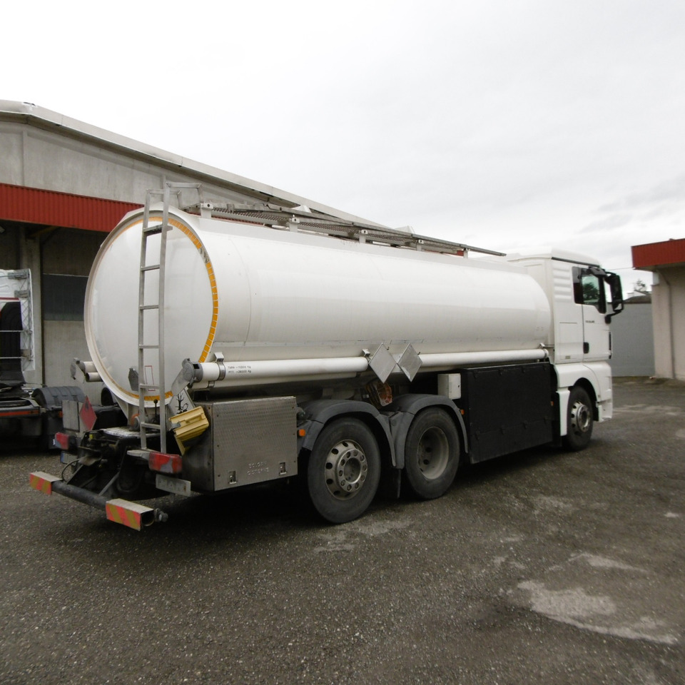 MAN 26.480 Diesel Distribution tank - Camion citerne: photos 2 MAN 26.480 Diesel Distribution tank - Camion citerne: photos 2