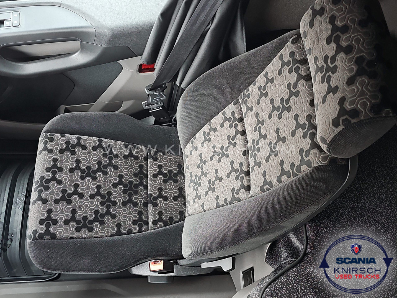 SCANIA R 450 A4x2LA / LED / Sideskirts / ADR AT - Tracteur routier: photos 5 SCANIA R 450 A4x2LA / LED / Sideskirts / ADR AT - Tracteur routier: photos 5