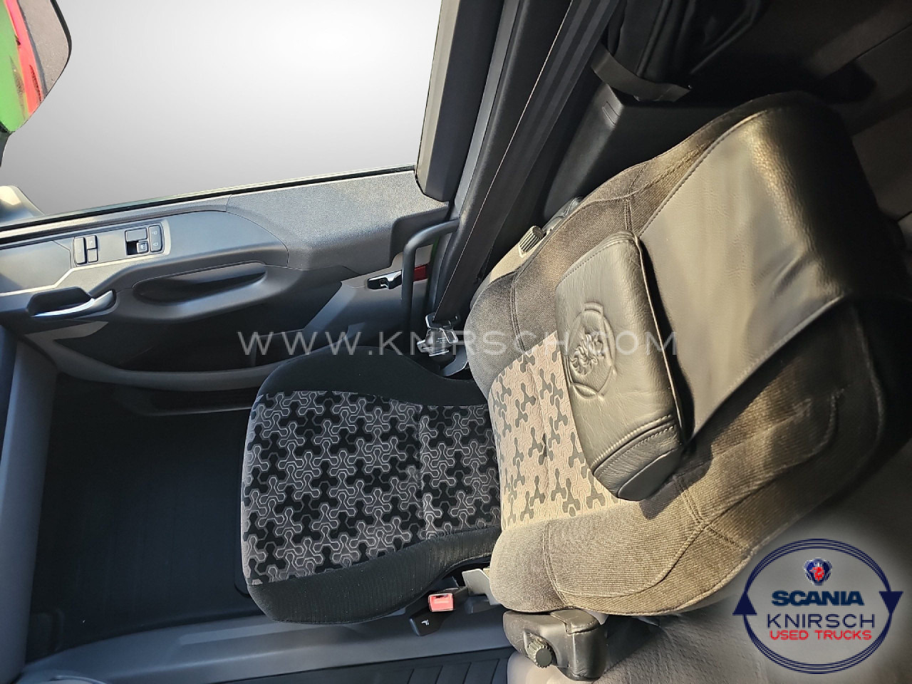 SCANIA R 450 A4x2LA Retarder Standklima - Tracteur routier: photos 5 SCANIA R 450 A4x2LA Retarder Standklima - Tracteur routier: photos 5