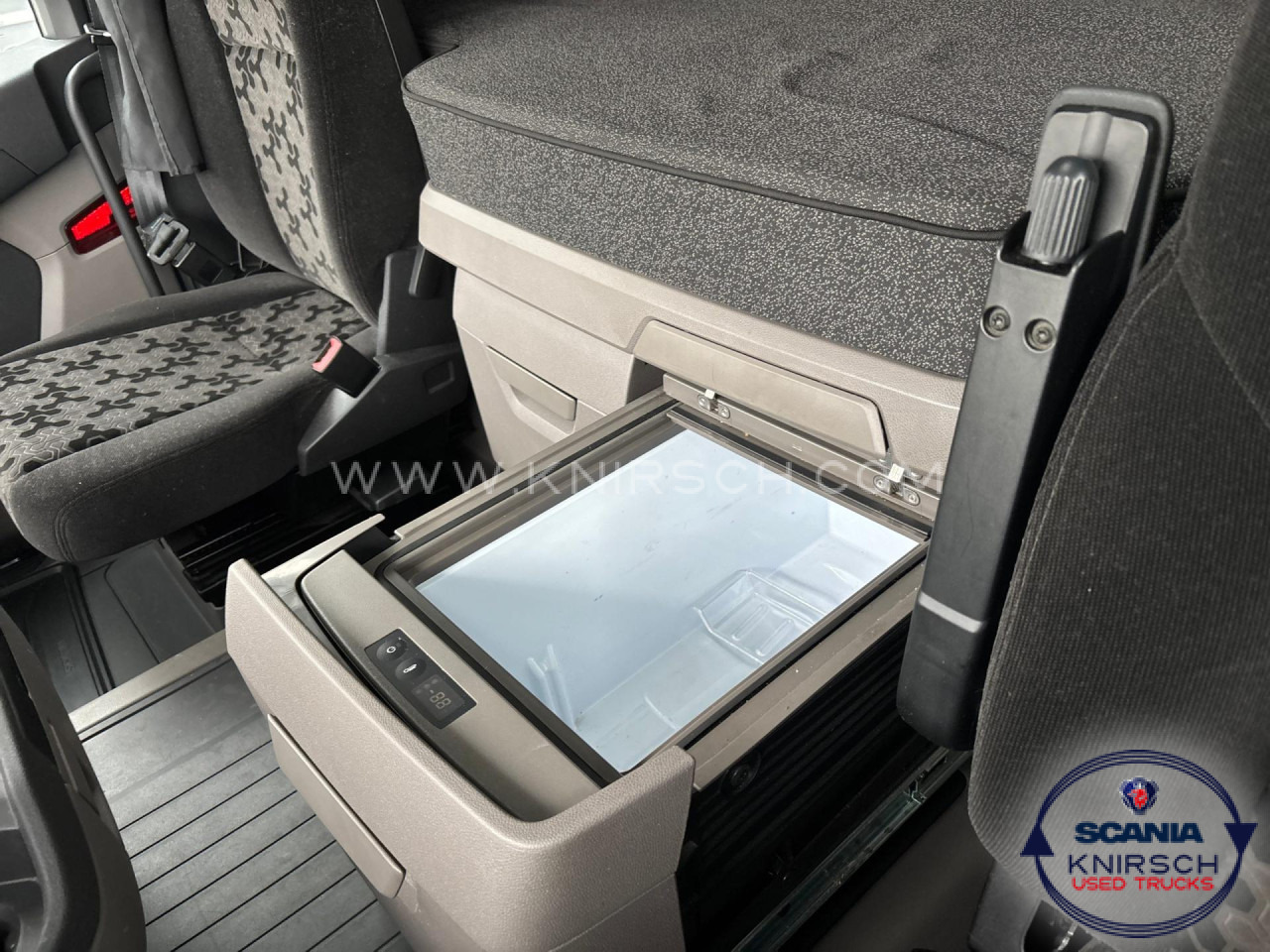 SCANIA R460A4x2NA /Standklima /Full Service / Smart 2 - Tracteur routier: photos 4 SCANIA R460A4x2NA /Standklima /Full Service / Smart 2 - Tracteur routier: photos 4
