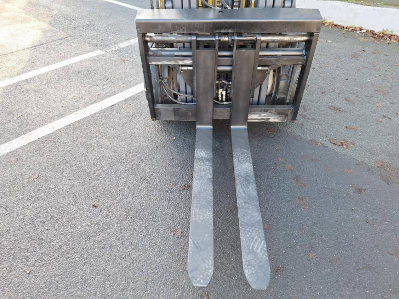 Chariot élévateur à gaz Caterpillar GP30NTD: photos 14 Chariot élévateur à gaz Caterpillar GP30NTD: photos 14