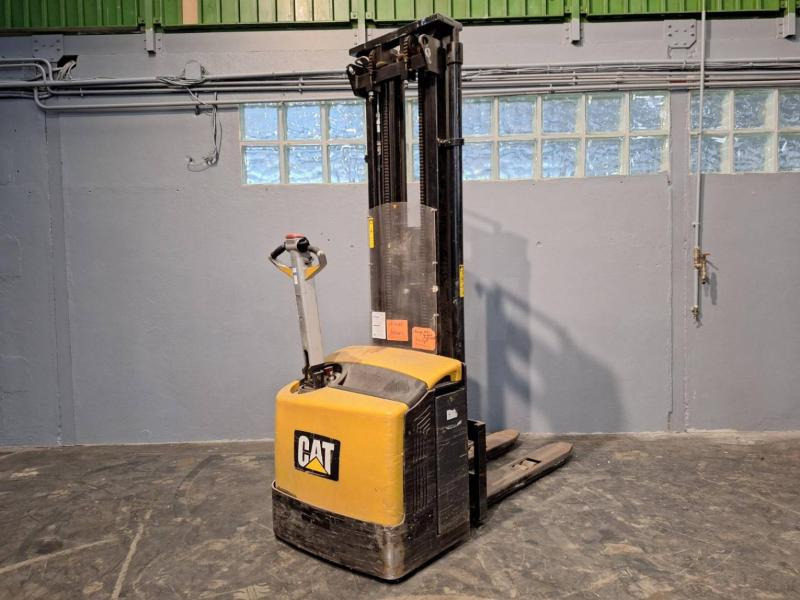 Caterpillar NSP16N - Gerbeur: photos 1 Caterpillar NSP16N - Gerbeur: photos 1