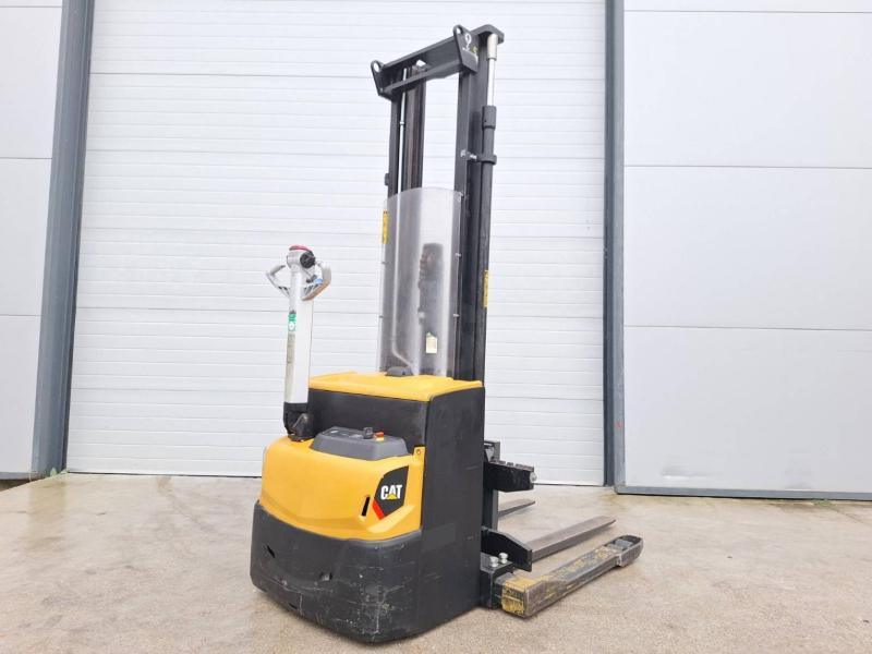 Caterpillar NSP16N2S - Gerbeur: photos 5 Caterpillar NSP16N2S - Gerbeur: photos 5