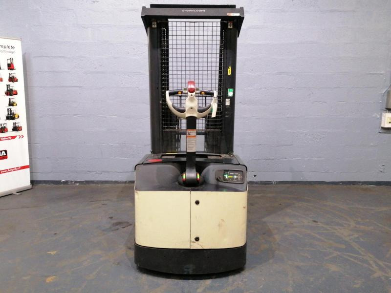 Crown SHR5540-1.6 - Gerbeur: photos 4 Crown SHR5540-1.6 - Gerbeur: photos 4