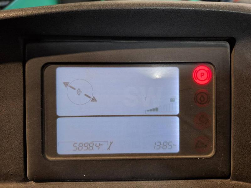 Chariot à mât rétractable Om XRS20AC: photos 22 Chariot à mât rétractable Om XRS20AC: photos 22