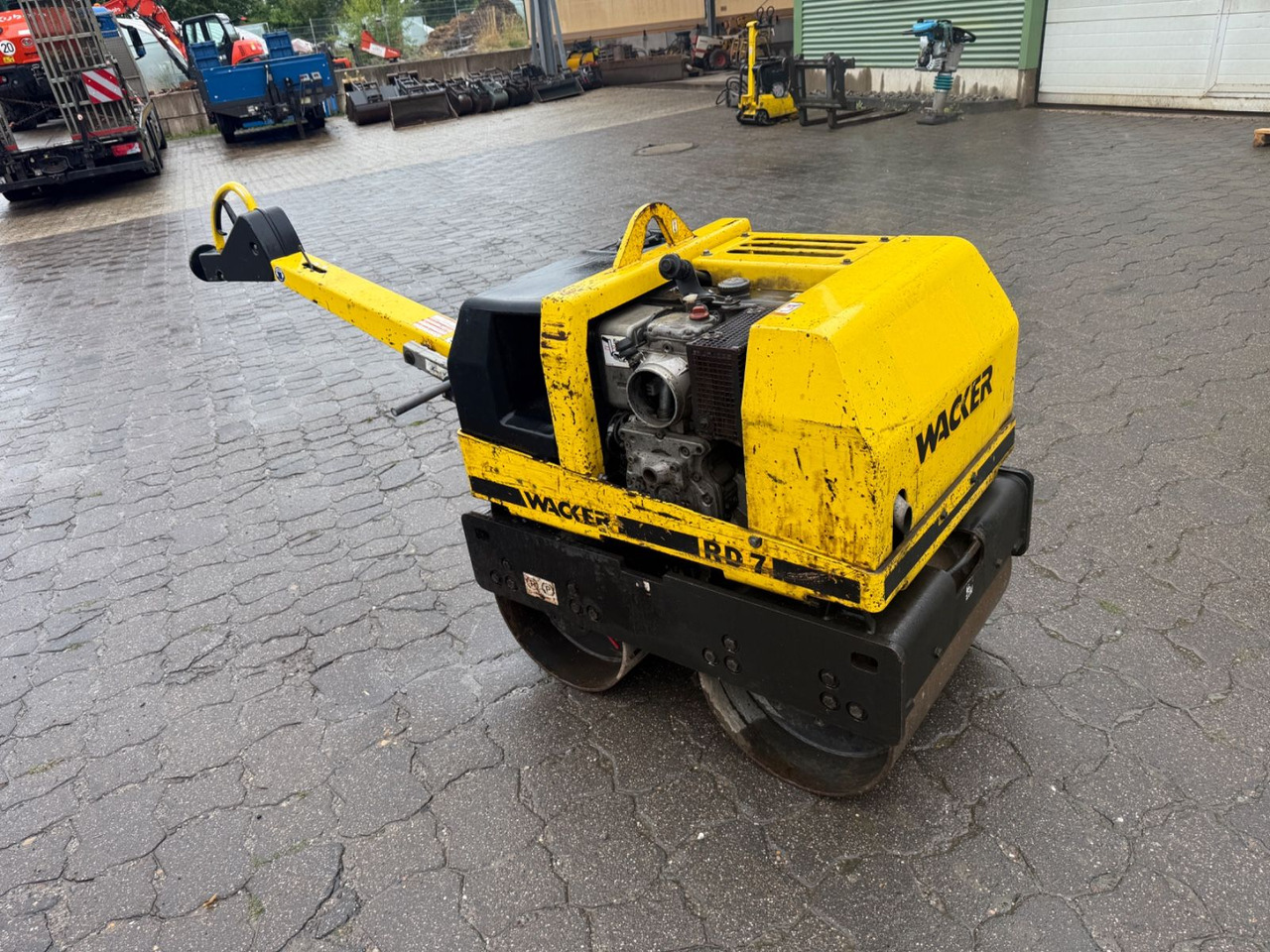 Wacker RD 7 H-S, Tandemwalze, Vibration, Wasser - Mini compacteur: photos 1 Wacker RD 7 H-S, Tandemwalze, Vibration, Wasser - Mini compacteur: photos 1
