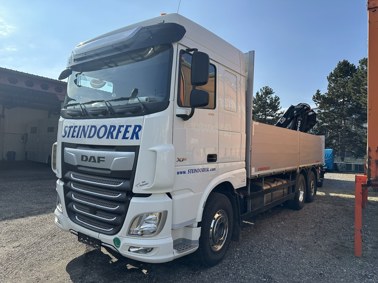 DAF XF 480 FAN mit FASSI Kran ohne Anhänger - Camion plateau: photos 1 DAF XF 480 FAN mit FASSI Kran ohne Anhänger - Camion plateau: photos 1