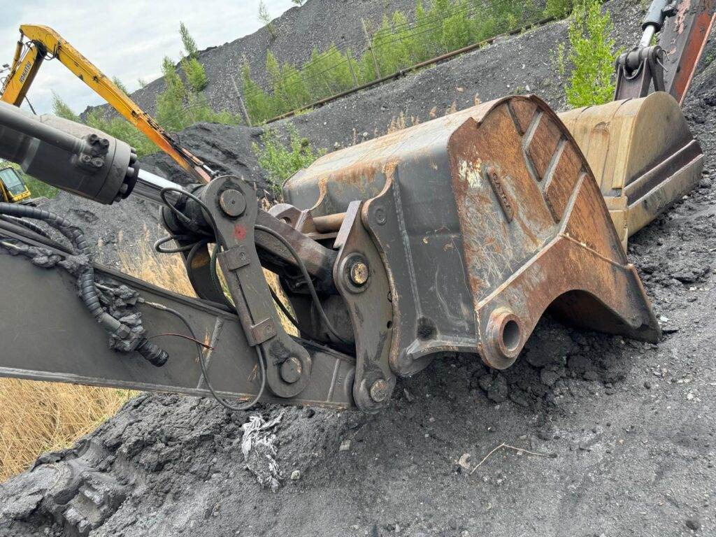 Pelle sur chenille Volvo EC250ELR: photos 10