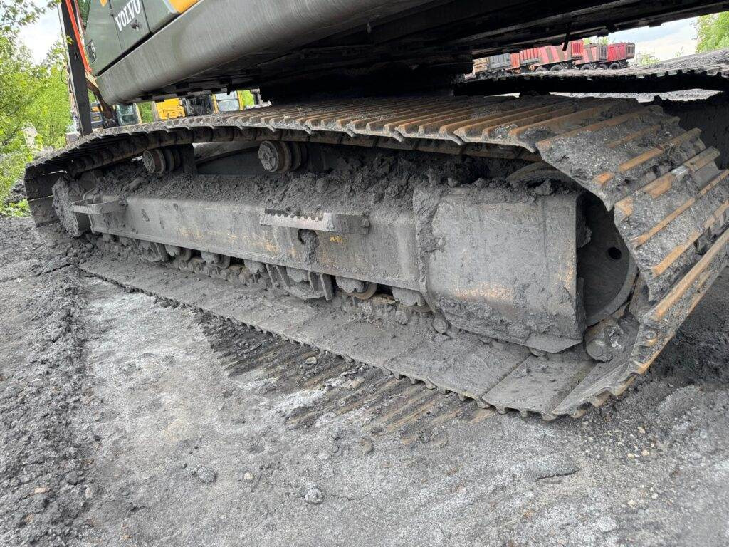 Pelle sur chenille Volvo EC250ELR: photos 8
