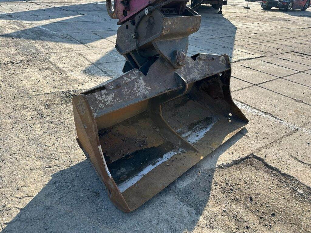 Pelle sur chenille Volvo ECR145EL: photos 18