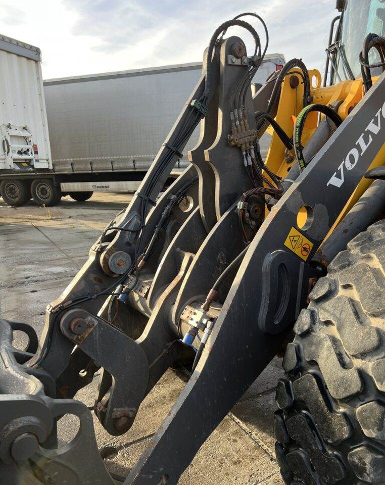 Volvo L45H - Chargeuse sur pneus: photos 5 Volvo L45H - Chargeuse sur pneus: photos 5