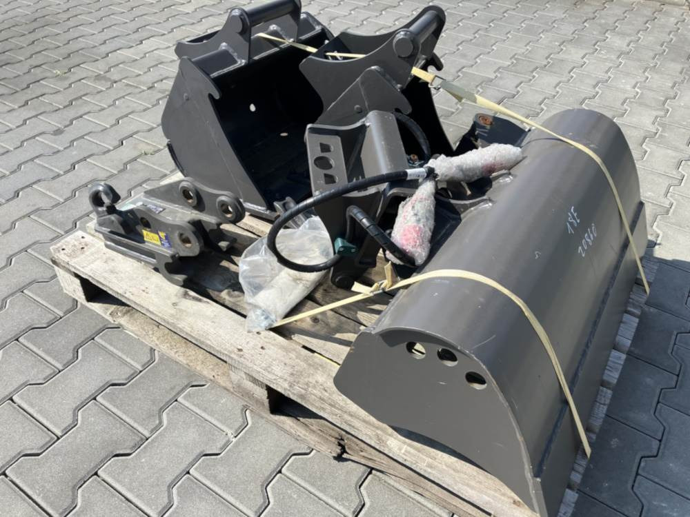 Volvo Löffelset inkl. Schnellwechsler für EC18 - Tractopelle: photos 3 Volvo Löffelset inkl. Schnellwechsler für EC18 - Tractopelle: photos 3