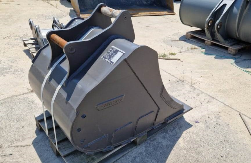 Volvo Tieflöffel mit Messer - Tractopelle: photos 2 Volvo Tieflöffel mit Messer - Tractopelle: photos 2