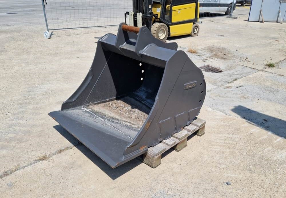 Volvo Tieflöffel mit Messer - Tractopelle: photos 4 Volvo Tieflöffel mit Messer - Tractopelle: photos 4