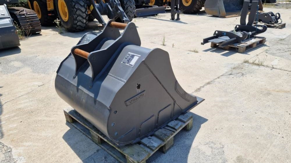 Volvo Tieflöffel mit Messer - Tractopelle: photos 2 Volvo Tieflöffel mit Messer - Tractopelle: photos 2