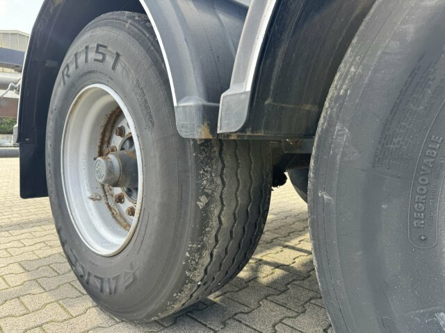 BLUMHARDT SAL.40.24 Holztransporter 3 Achse - Remorque grumier: photos 4 BLUMHARDT SAL.40.24 Holztransporter 3 Achse - Remorque grumier: photos 4