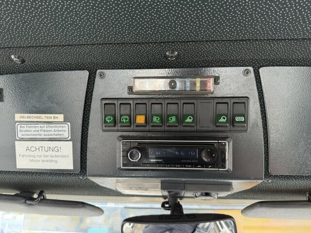 BOMAG BW 174 AP-4 AM Walze 12 Ton *Vibrator *Streuer - Compacteur: photos 4 BOMAG BW 174 AP-4 AM Walze 12 Ton *Vibrator *Streuer - Compacteur: photos 4