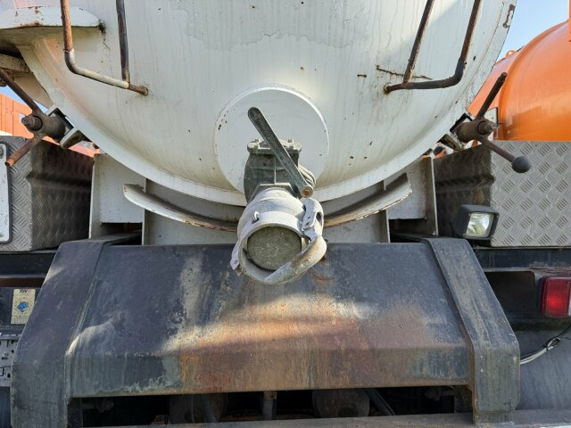 Hüffermann HSD181D Tankanhänger für nicht GGVS Güter - Remorque citerne: photos 2 Hüffermann HSD181D Tankanhänger für nicht GGVS Güter - Remorque citerne: photos 2