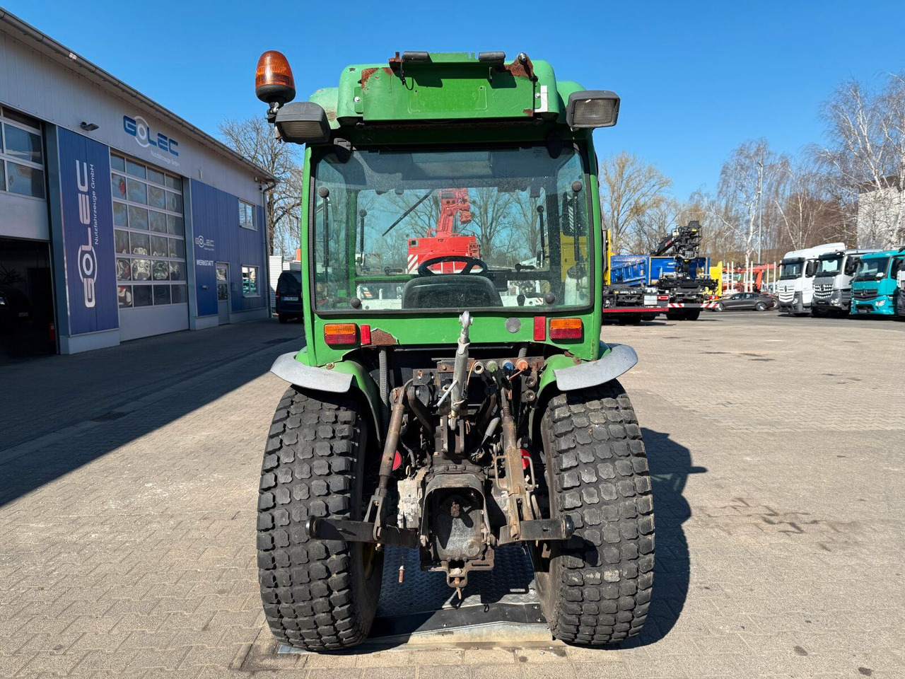 John Deere 3520 Kommunaltrak. Frontkraftheber Kuppeldreieck - Tracteur agricole: photos 4 John Deere 3520 Kommunaltrak. Frontkraftheber Kuppeldreieck - Tracteur agricole: photos 4