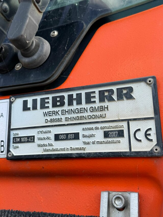 Liebherr LTM 1070-4.2 Autokran mit Spitze *TOP Zustand - Grue tout-terrain: photos 3 Liebherr LTM 1070-4.2 Autokran mit Spitze *TOP Zustand - Grue tout-terrain: photos 3