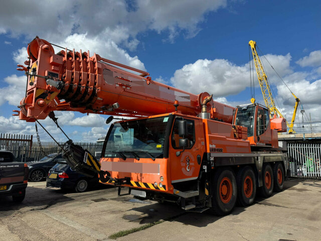 Liebherr LTM 1070-4.2 Autokran mit Spitze *TOP Zustand - Grue tout-terrain: photos 1 Liebherr LTM 1070-4.2 Autokran mit Spitze *TOP Zustand - Grue tout-terrain: photos 1