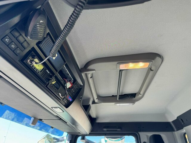 MAN 28.480 6x4 Abrollkipper Meiller Tectrum RS21.65 - Camion ampliroll: photos 5 MAN 28.480 6x4 Abrollkipper Meiller Tectrum RS21.65 - Camion ampliroll: photos 5