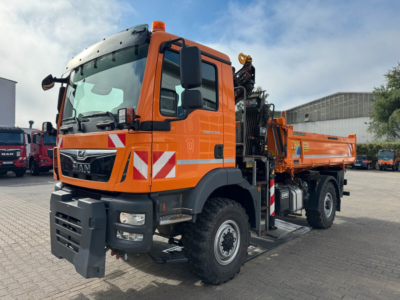 MAN TGM 13.250 4x4 Kipper Kran HIAB Winterd. - Camion benne, Camion grue: photos 2 MAN TGM 13.250 4x4 Kipper Kran HIAB Winterd. - Camion benne, Camion grue: photos 2