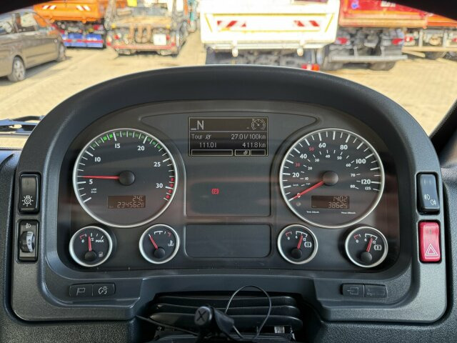 MAN TGM 18.290 4x2 Kehrmaschine FAUN Viajet 7 RH - Balayeuse de voirie: photos 5 MAN TGM 18.290 4x2 Kehrmaschine FAUN Viajet 7 RH - Balayeuse de voirie: photos 5