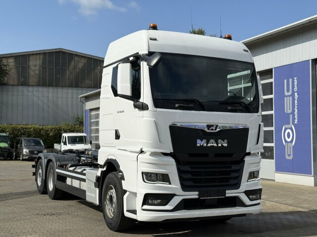 MAN TGX 26.520 6x2 Abrollkipper MEILLER RS 21.70 - Camion ampliroll: photos 1 MAN TGX 26.520 6x2 Abrollkipper MEILLER RS 21.70 - Camion ampliroll: photos 1