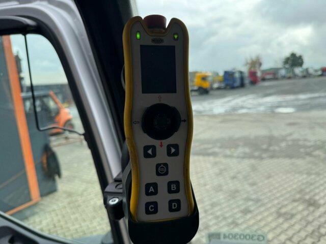 Mercedes-Benz ACTROS 2546 6x2 Abrollkip Kran Palfinger Q150Z95 - Camion ampliroll, Camion grue: photos 4 Mercedes-Benz ACTROS 2546 6x2 Abrollkip Kran Palfinger Q150Z95 - Camion ampliroll, Camion grue: photos 4