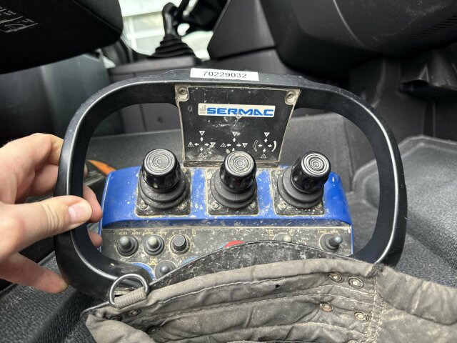Mercedes-Benz AROCS 2636 6x4 Euro 6 Betonpumpe SERMAC 4Z36 - Camion pompe: photos 4 Mercedes-Benz AROCS 2636 6x4 Euro 6 Betonpumpe SERMAC 4Z36 - Camion pompe: photos 4