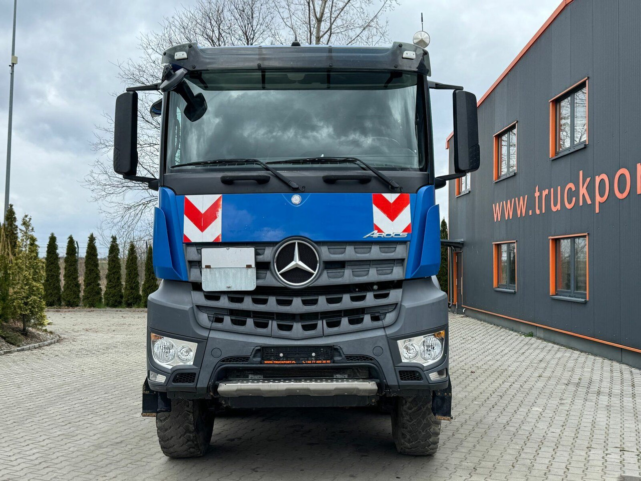 Mercedes-Benz AROCS 4145 8x8 EURO6 Muldenkipper TOP! - Camion benne: photos 3 Mercedes-Benz AROCS 4145 8x8 EURO6 Muldenkipper TOP! - Camion benne: photos 3