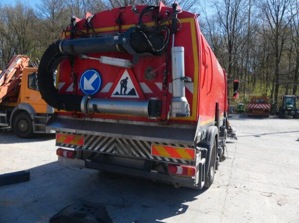 Mercedes-Benz Atego 1324 4x2 Kehrmaschine BROCK HD Anlage - Balayeuse de voirie: photos 5 Mercedes-Benz Atego 1324 4x2 Kehrmaschine BROCK HD Anlage - Balayeuse de voirie: photos 5