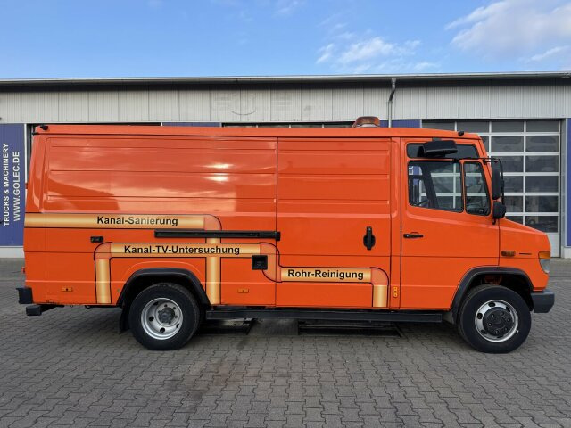 Camion vidangeur Mercedes-Benz Vario 818D Kanalreiniger Rockstroh Drain Jet 100: photos 10 Camion vidangeur Mercedes-Benz Vario 818D Kanalreiniger Rockstroh Drain Jet 100: photos 10